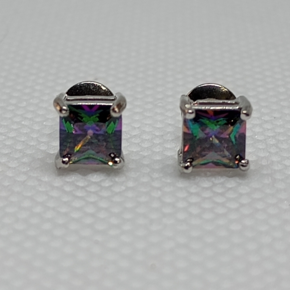 Voluka Modern Mystic Rainbow Stud Earrings Princess Cut Gift Party Bling 5mm - Picture 5 of 11